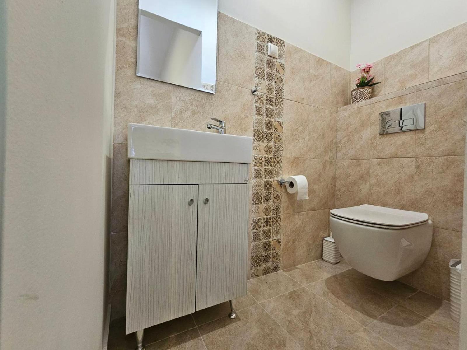 Golden City Center Suites Rhodes City Room photo